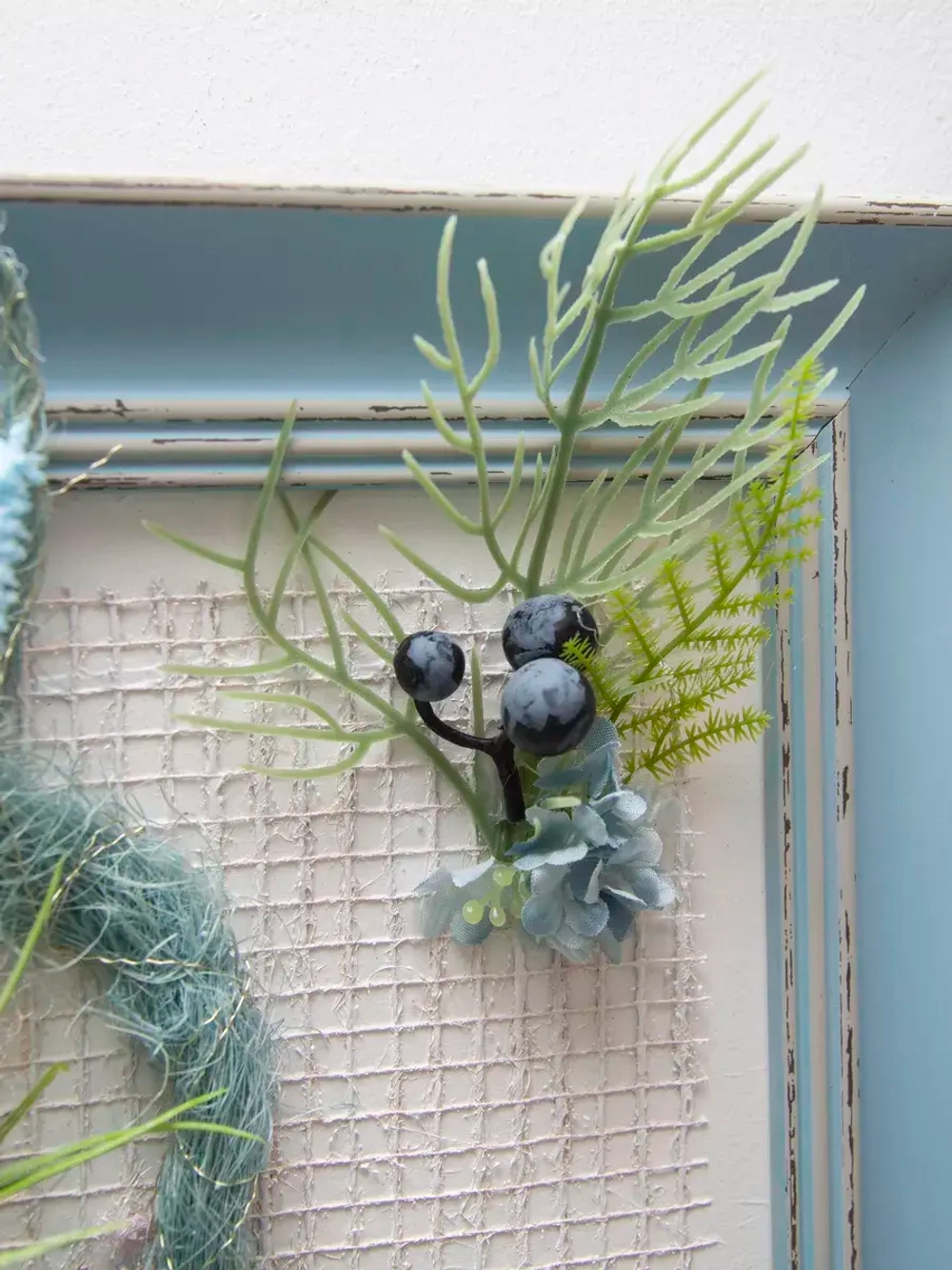 Цветочная композиция в багетной раме