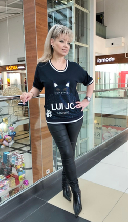 Темно-синий блузон со стразовым кармашком "кенгуру"