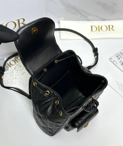 Рюкзак Dior Caro черный, модель среднего формата