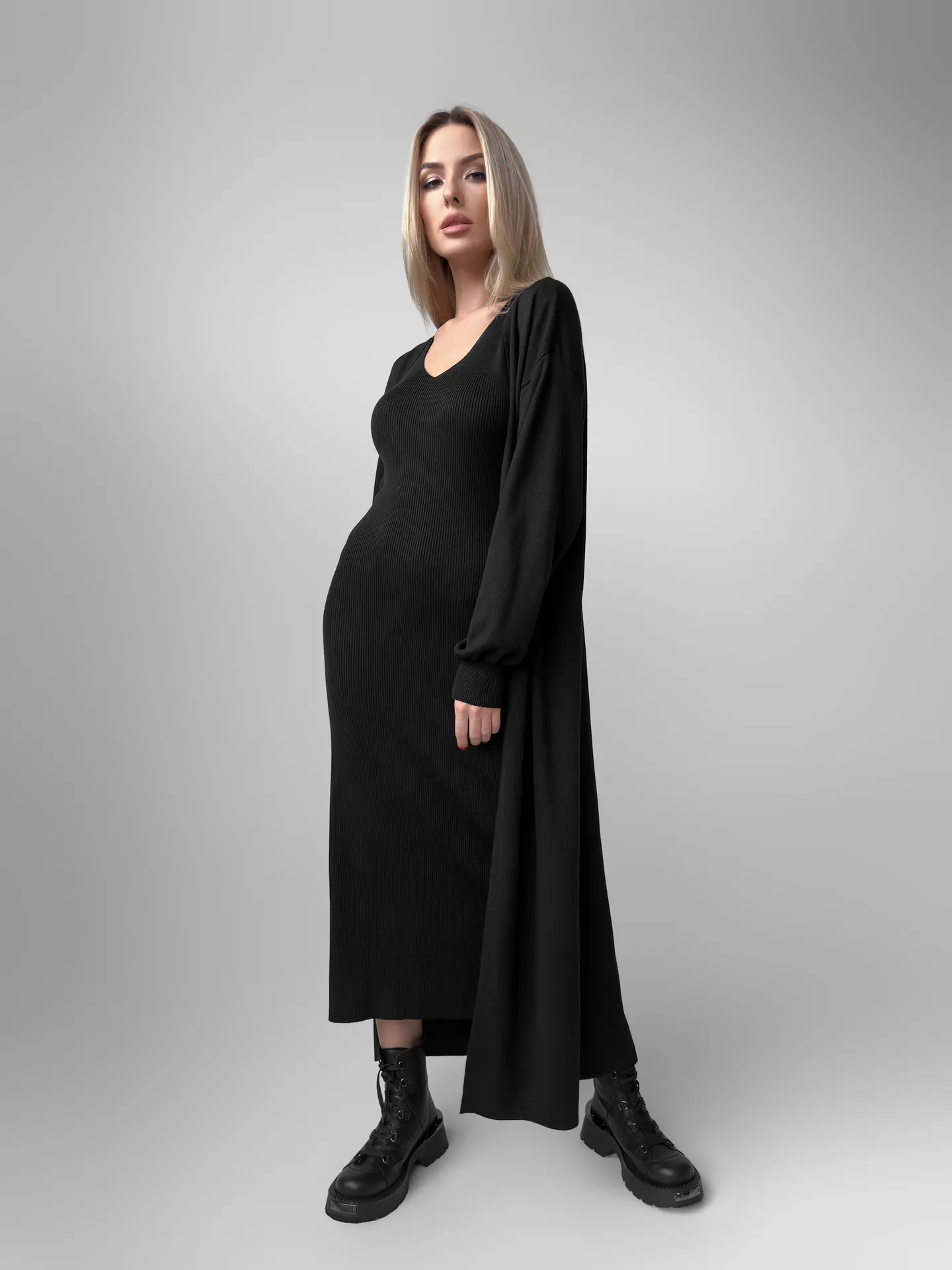 Платье-двойка JN 6038 с V-образным вырезом без рукавов и удлиненным кардиганом в комплекте черный