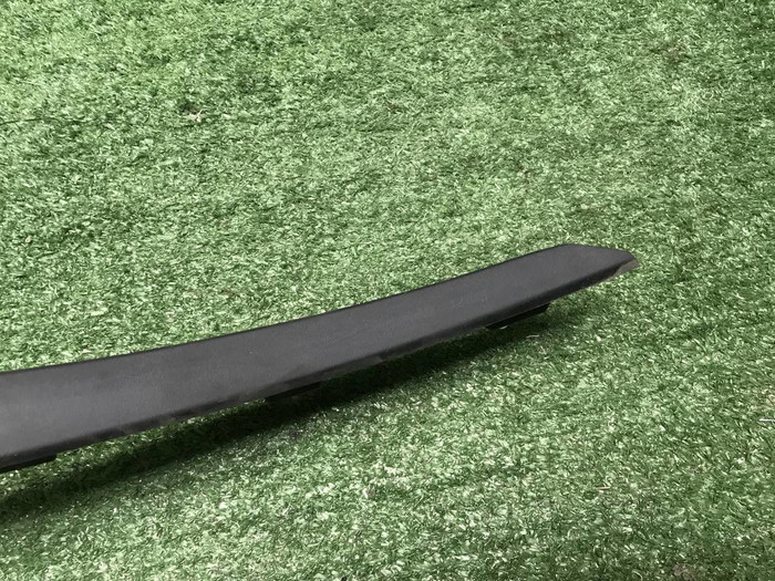 Уплотнитель двери задний правый Zeekr 001 (21-нв)