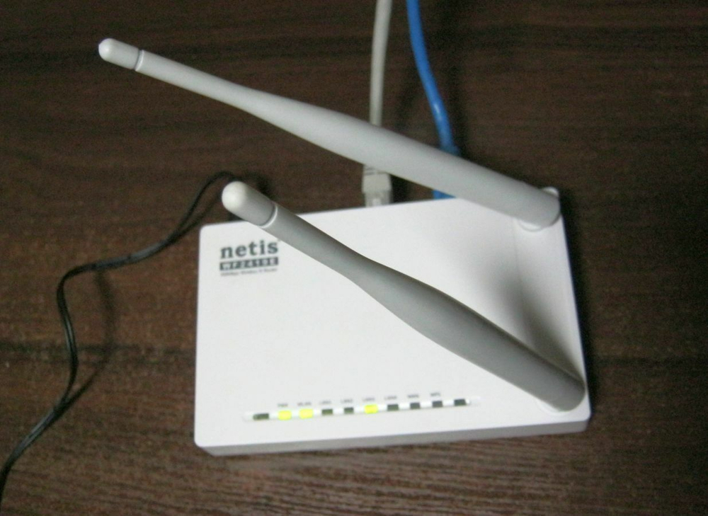 Wi-Fi роутер netis WF2419E