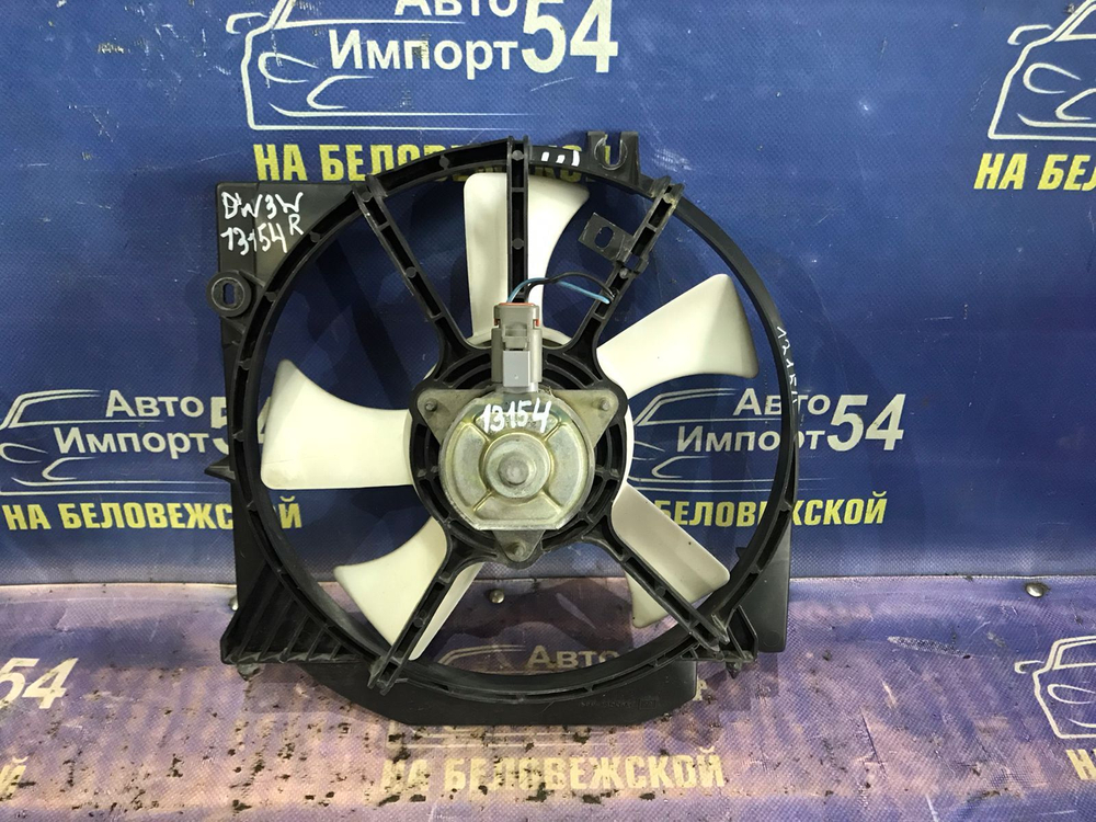 Диффузор радиатора кондиционера MAZDA DEMIO 1999-2002