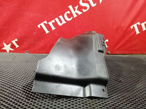 Накладка пневмотрубок правая