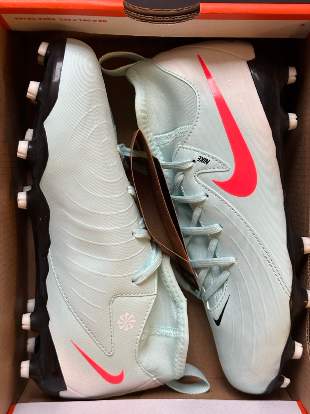 Бутсы Nike Phantom Luna 2 Academy FG/MG Junior - голубой