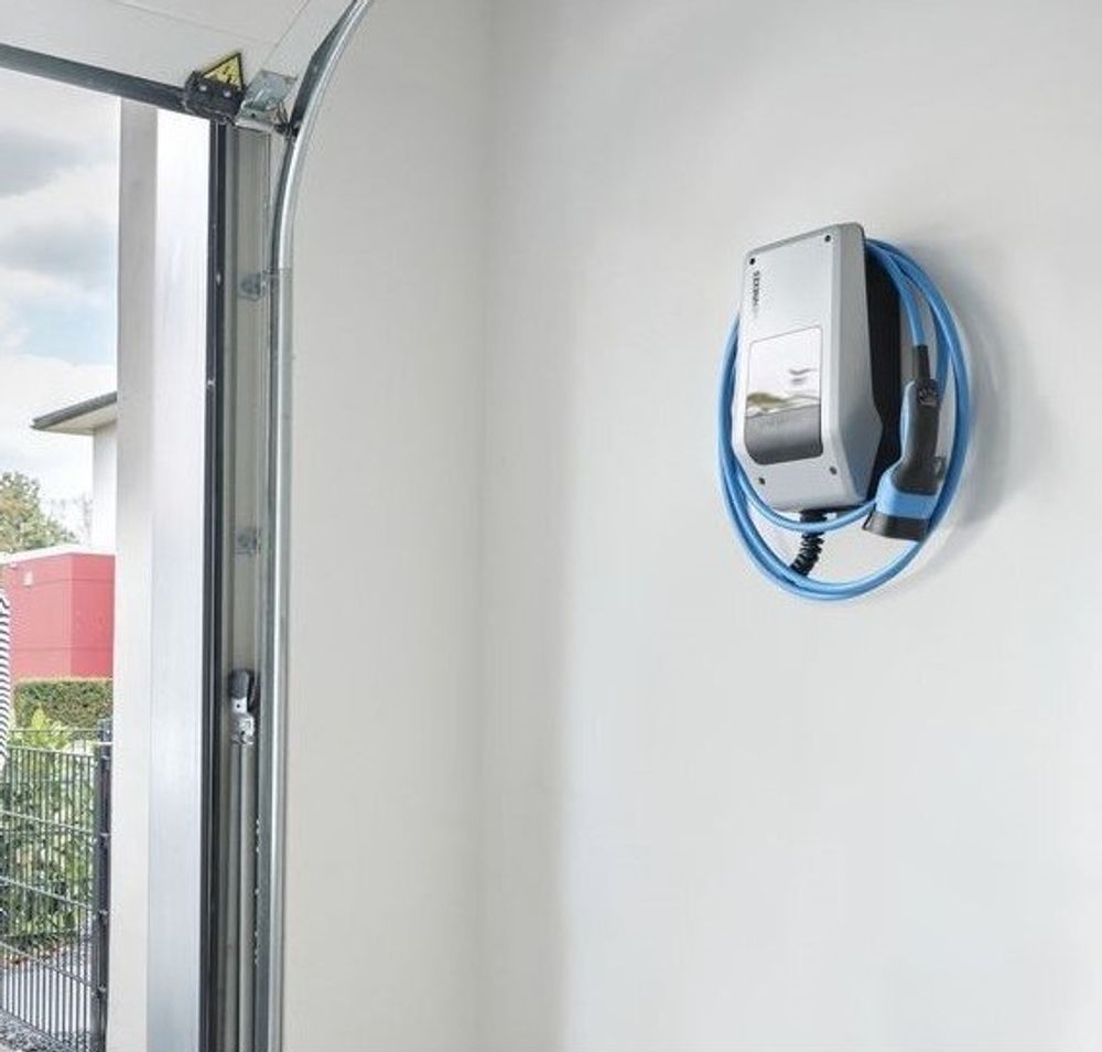 Зарядная станция Mennekes AMTRON® Compact 3.7/11 C2 (A C 3,7/11 C2) - 8