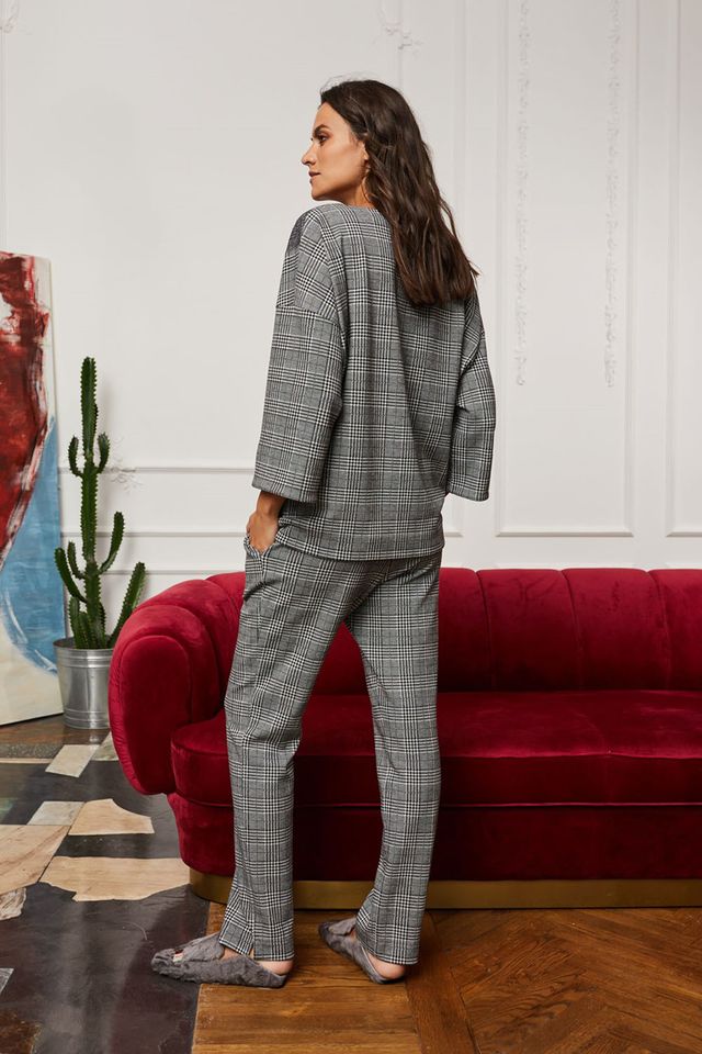 Удобные домашние брючки черно-белого цвета