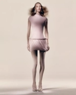 Розовое платье Хэйли