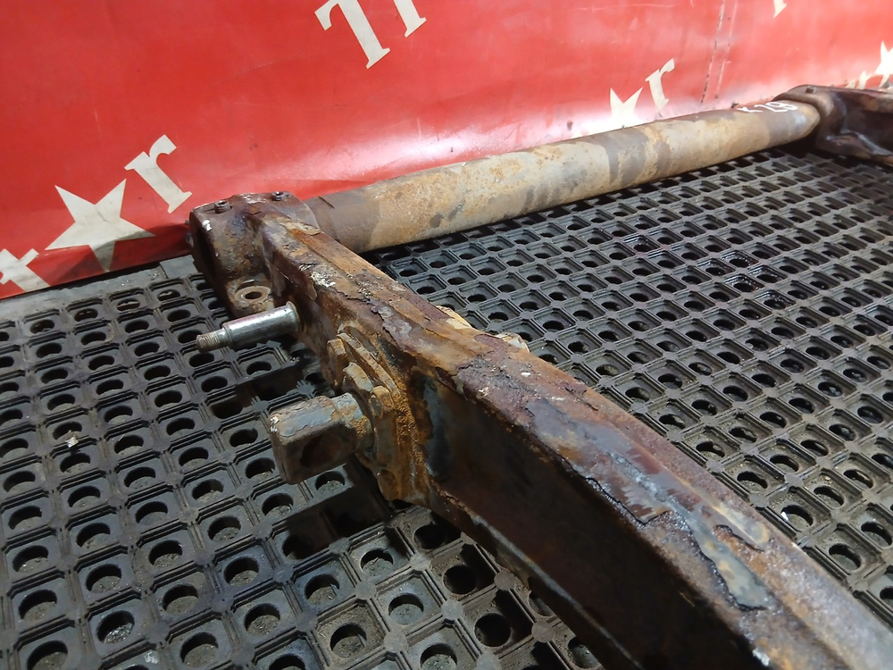 Кронштейн пневморессоры задний