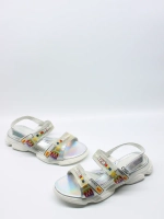 Босоножки «Mismatched shoes» (несовпадающая обувь)