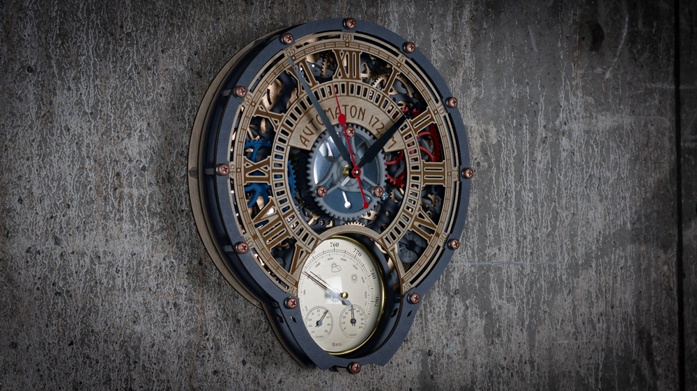 Часы WOODandROOT Automaton 1722 с барометром и термометром на серой стене — корпус из дерева и МДФ, вращающиеся шестерёнки, стиль лофт