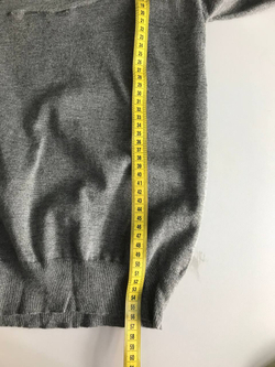 Джемпер в базовом цвете, маркировка M/L визуально на 46/48 размер