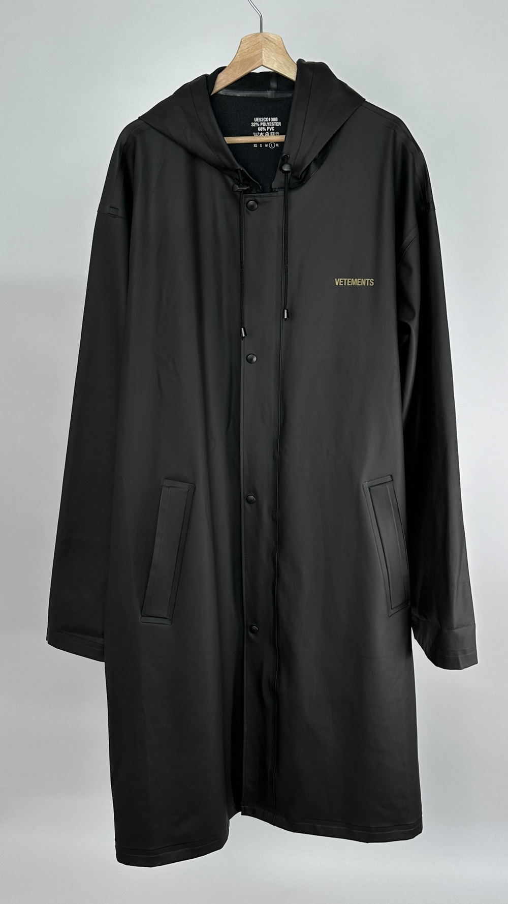 Дождевик Vetements