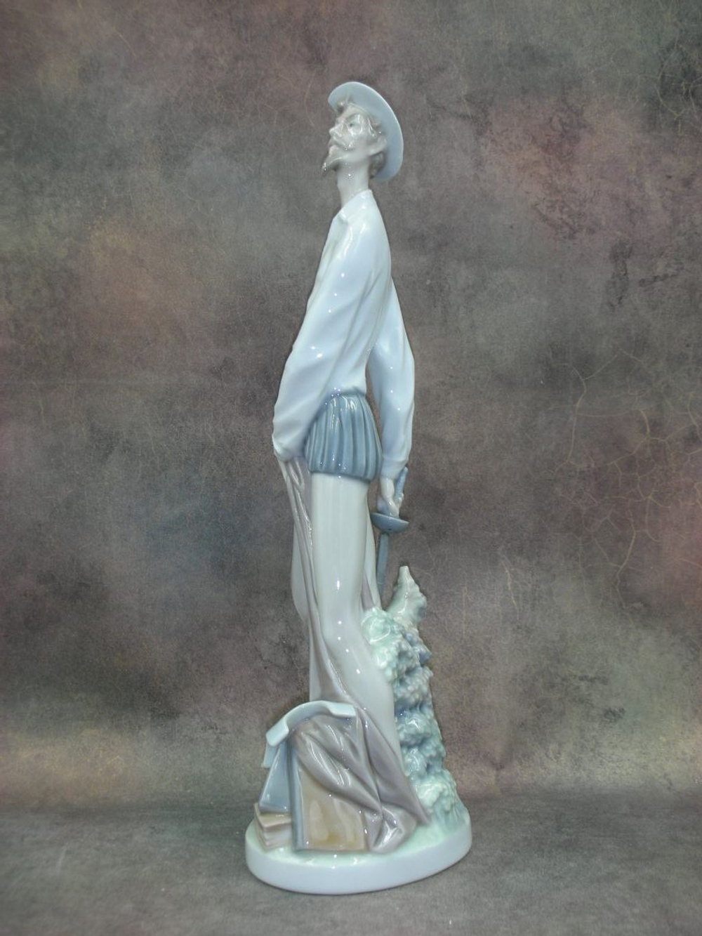 Статуэтка. Фарфор. Дон Кихот. Lladro. Испания