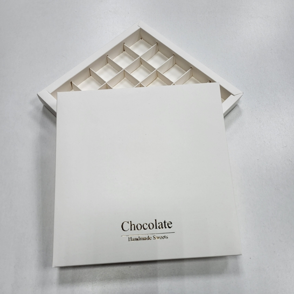 Коробка на 25 конфет Chocolate Handmade Sweets