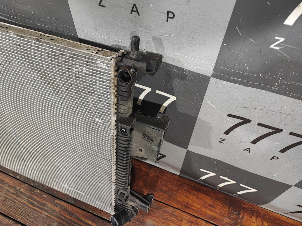 Радиатор двигателя Chery Tiggo 7 Pro, Chery Tiggo 8 Pro  Б/У Оригинал 302000021AA