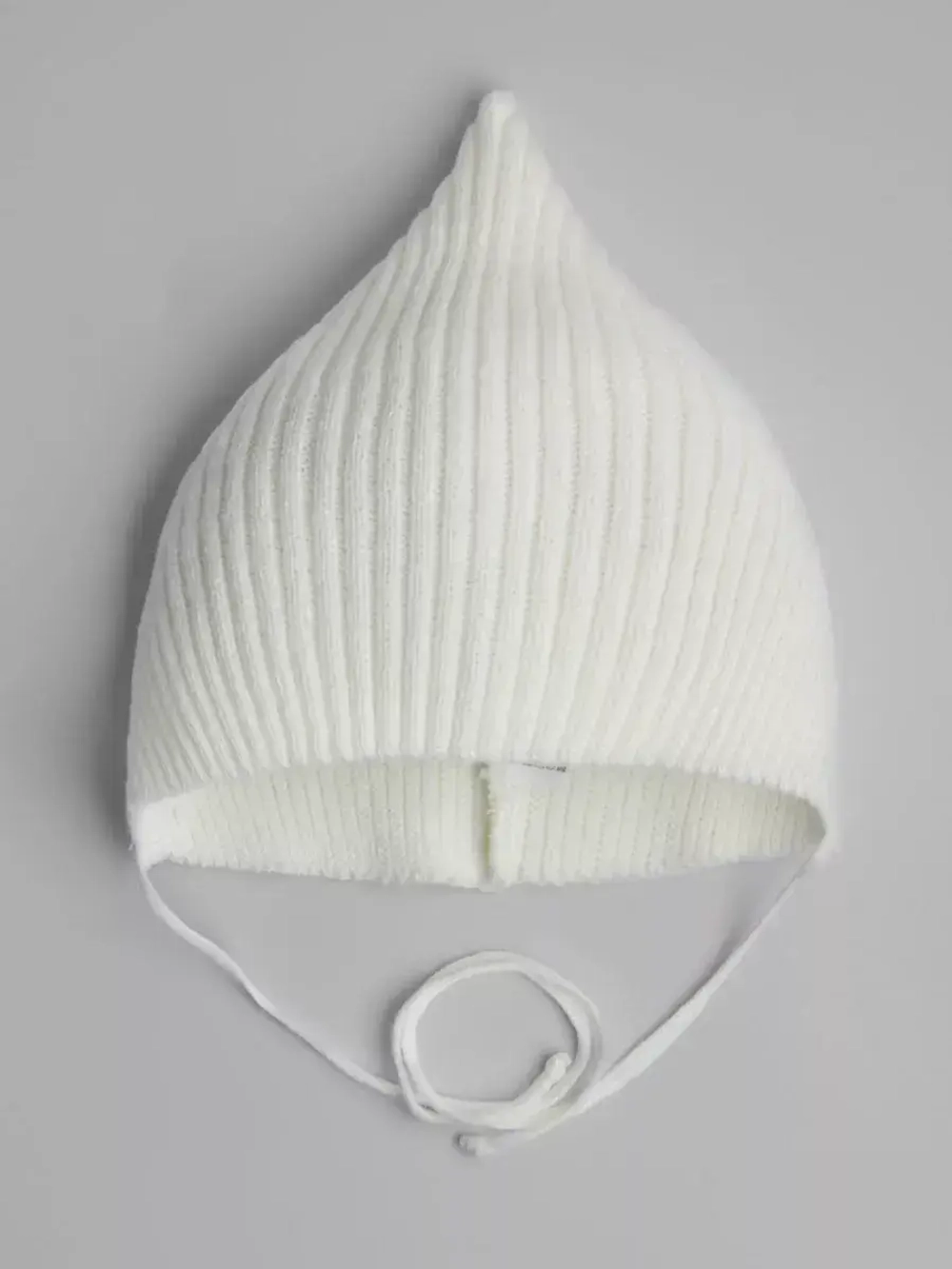 Чепчик детский вязаный на завязках