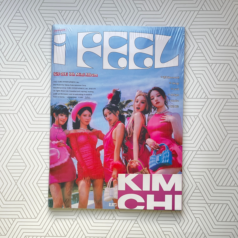 Альбом (G)I-DLE - I feel (Photobook ver.)