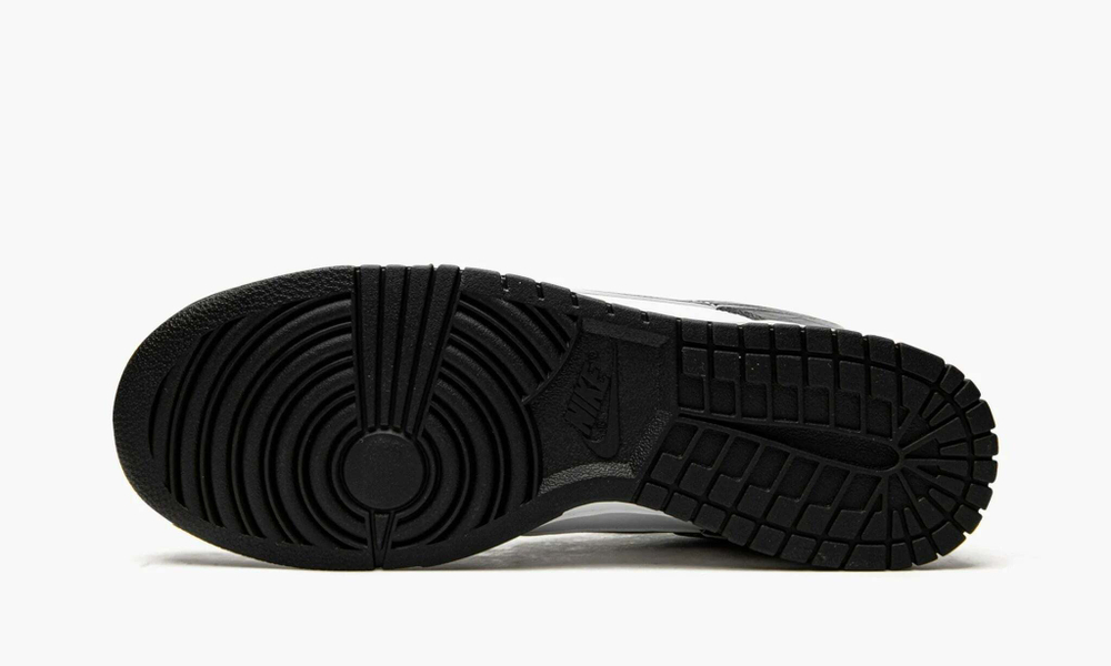 Nike Dunk Low SE "World Champs Black White"