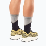 Женские Кроссовки для бега Salomon Aero Glide 4 GRVL beach ball/asphalt/vanilla ice