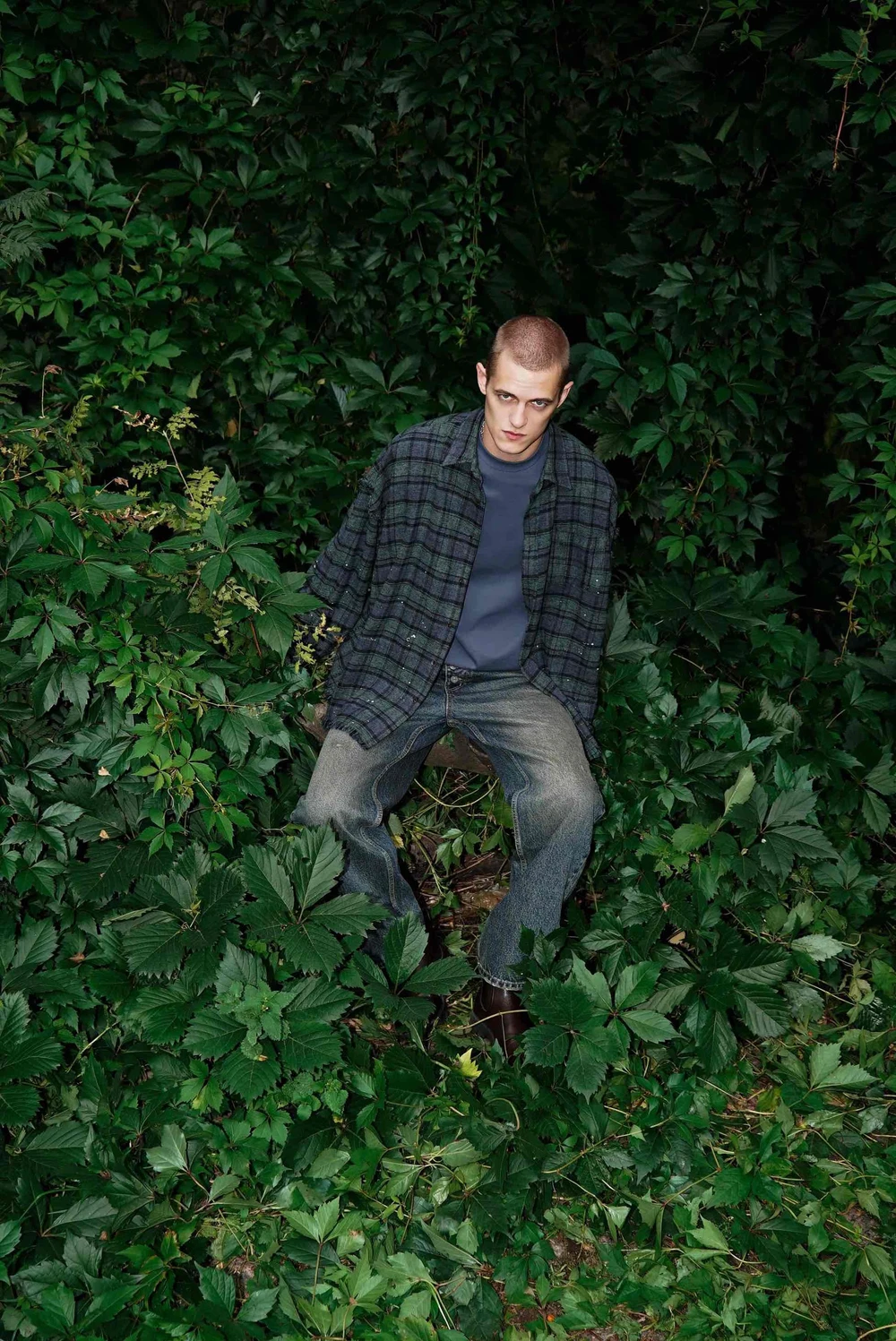 Рубашка в клетку с необработанным краем сине-зеленая