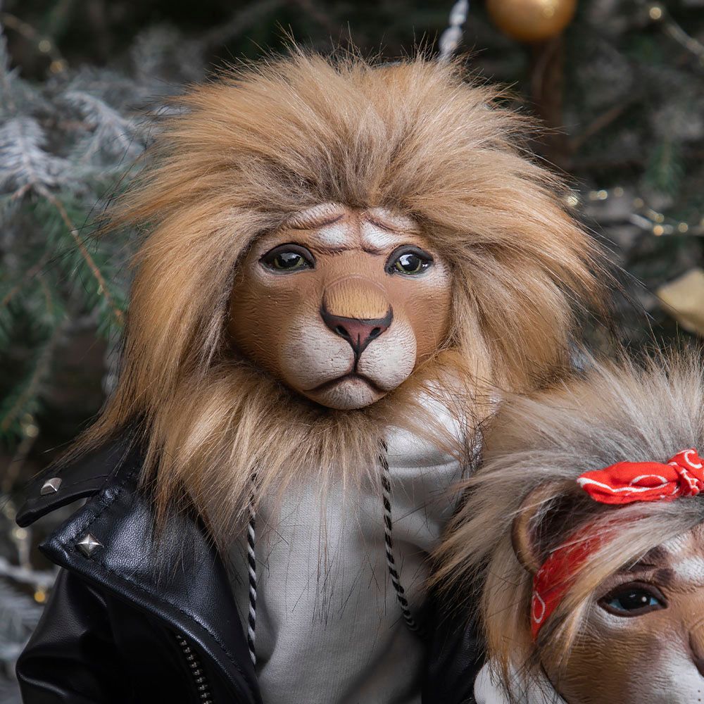 Кукла коллекционная Лев Рокки