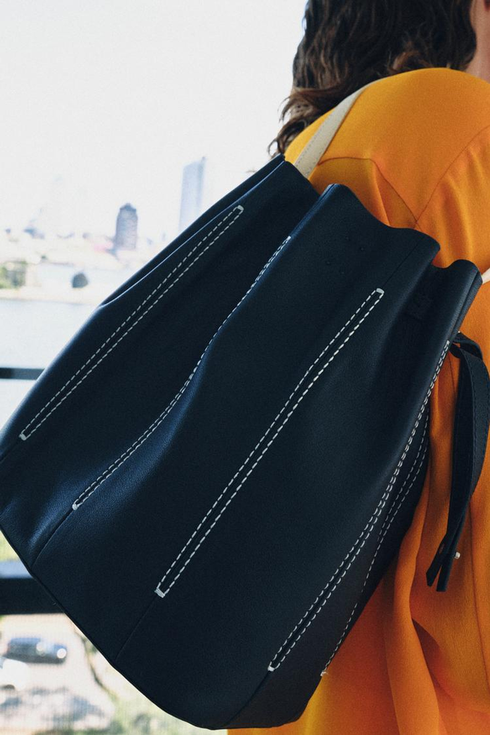 ZARA КОМБИНИРОВАННАЯ КОЖАНАЯ СУМКА, МОРСКОЙ СИНИЙ