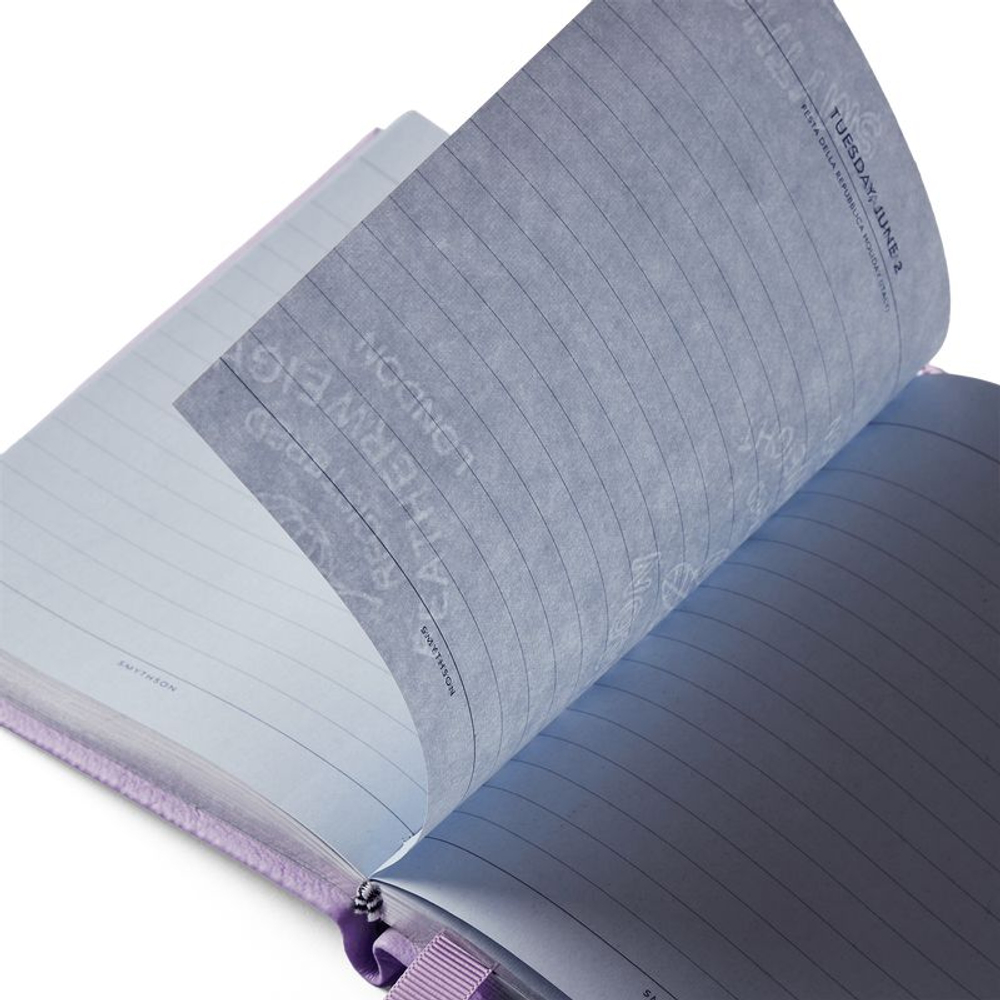 Smythson Ежедневник 2026 Premier Daily Fashion Diary in Panama, Lilac