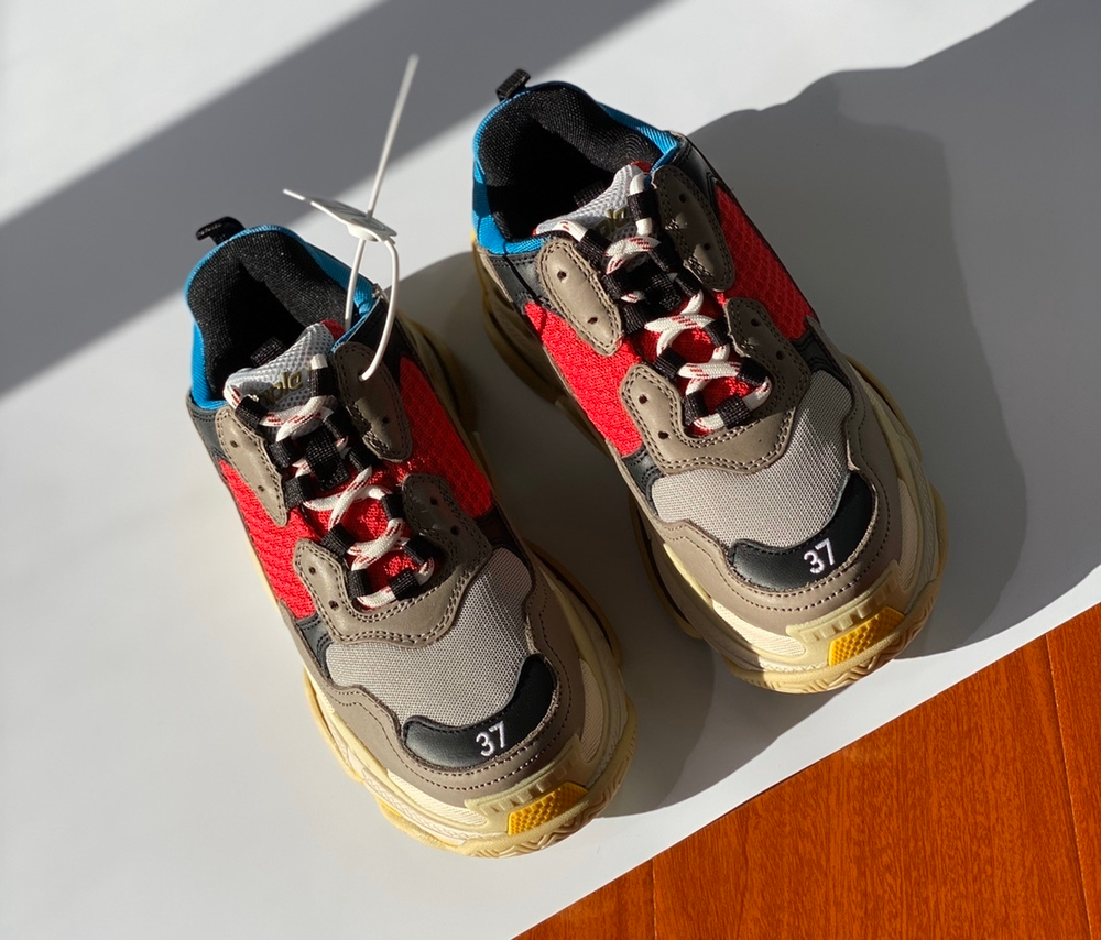 Balenciaga Triple S