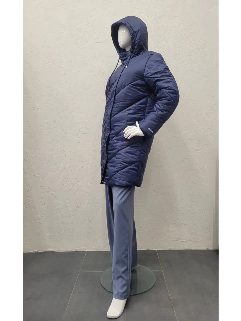 Пальто с капюшоном демисезонное