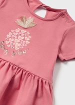 футболка с леггинсами