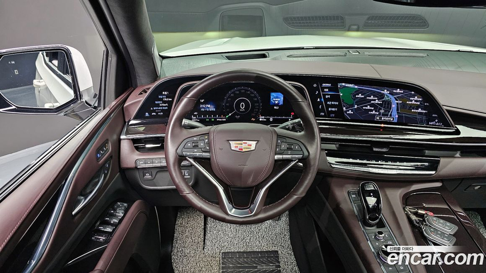 Cadillac Escalade 5 Generation 6.2 (12.2021)