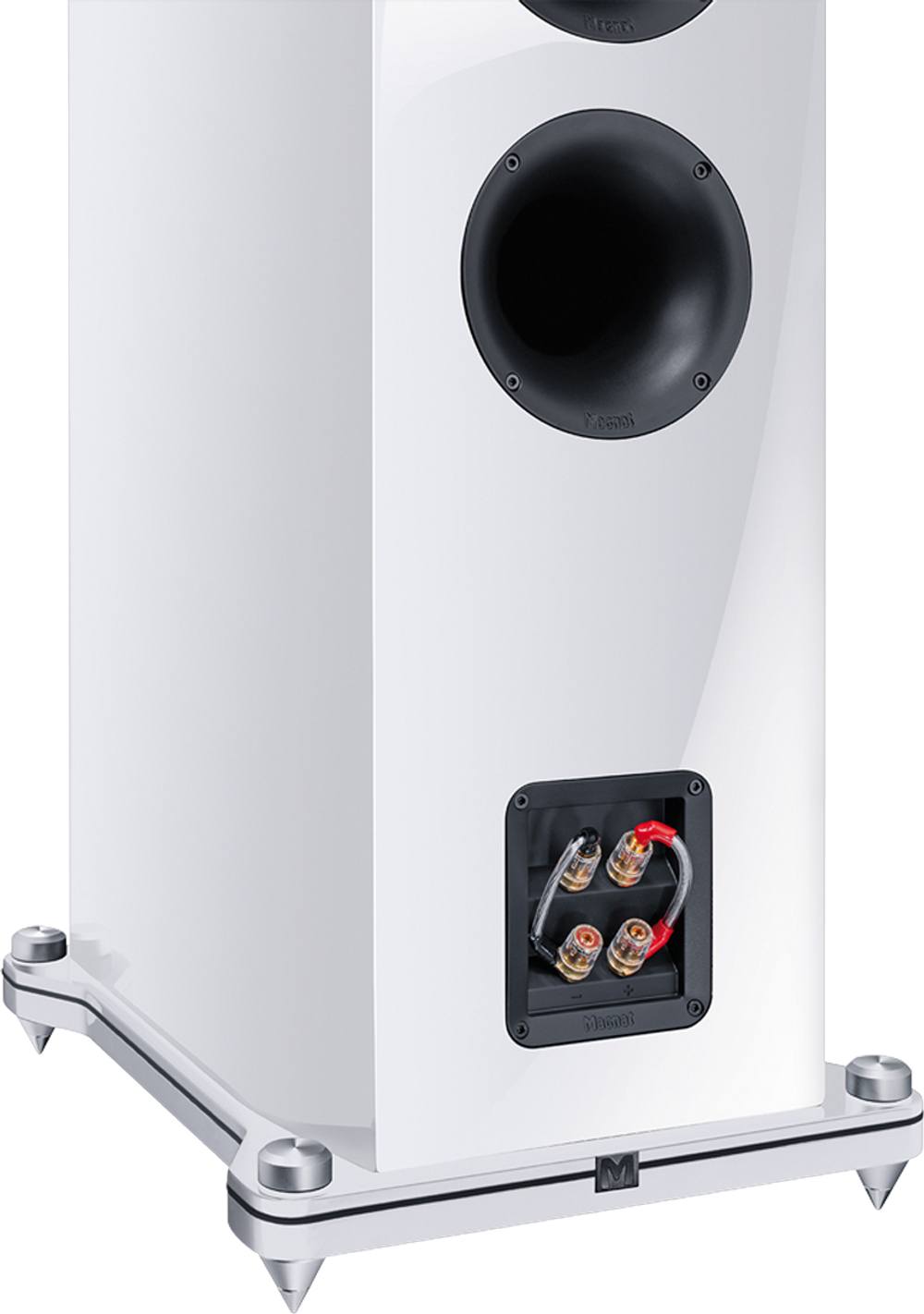 Magnat Signature 909