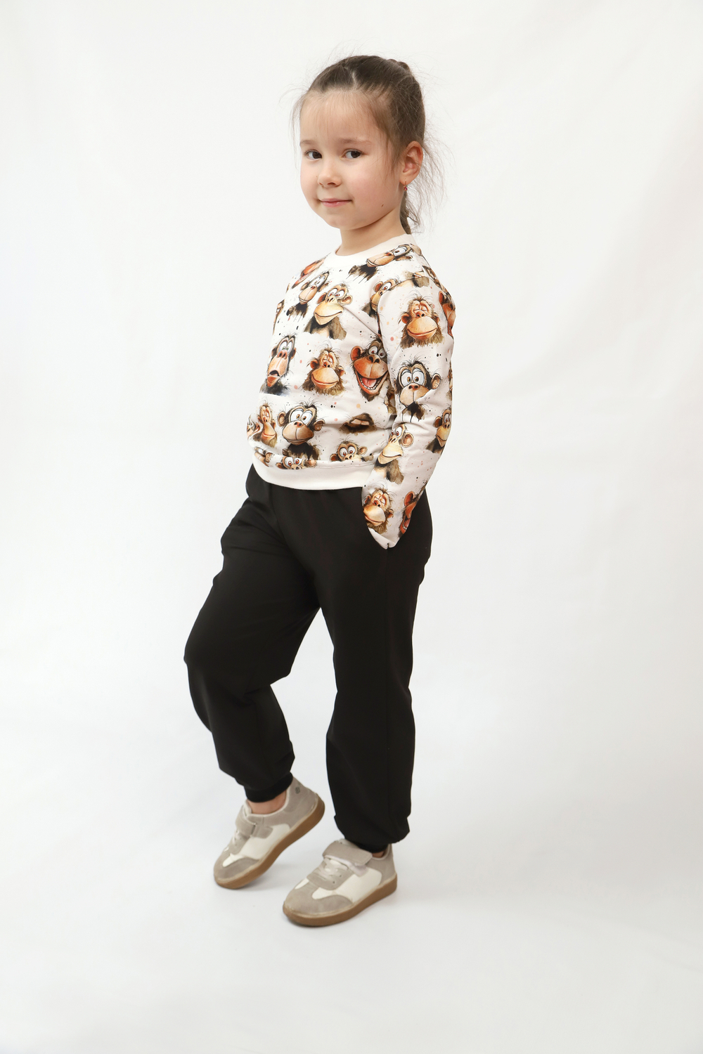 Брюки спортивные