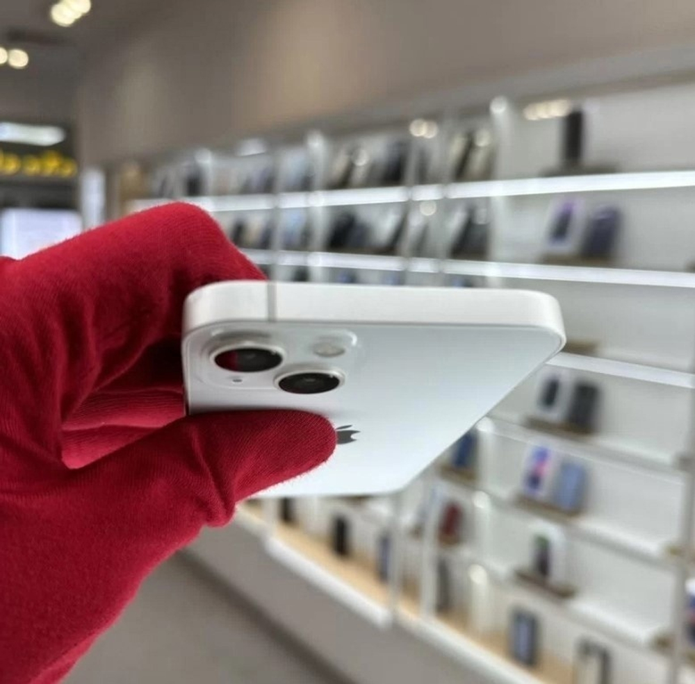iPhone 13, 128 ГБ б/у