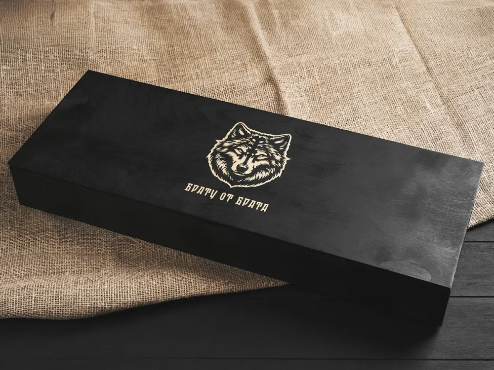 Кованый топор "Брату от брата", гравировка "Волк", рукоять черный мореный ясень