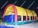 Коммерческий надувной батут "Веселый дом и звери в нём" с крышей 12*7*6 м
