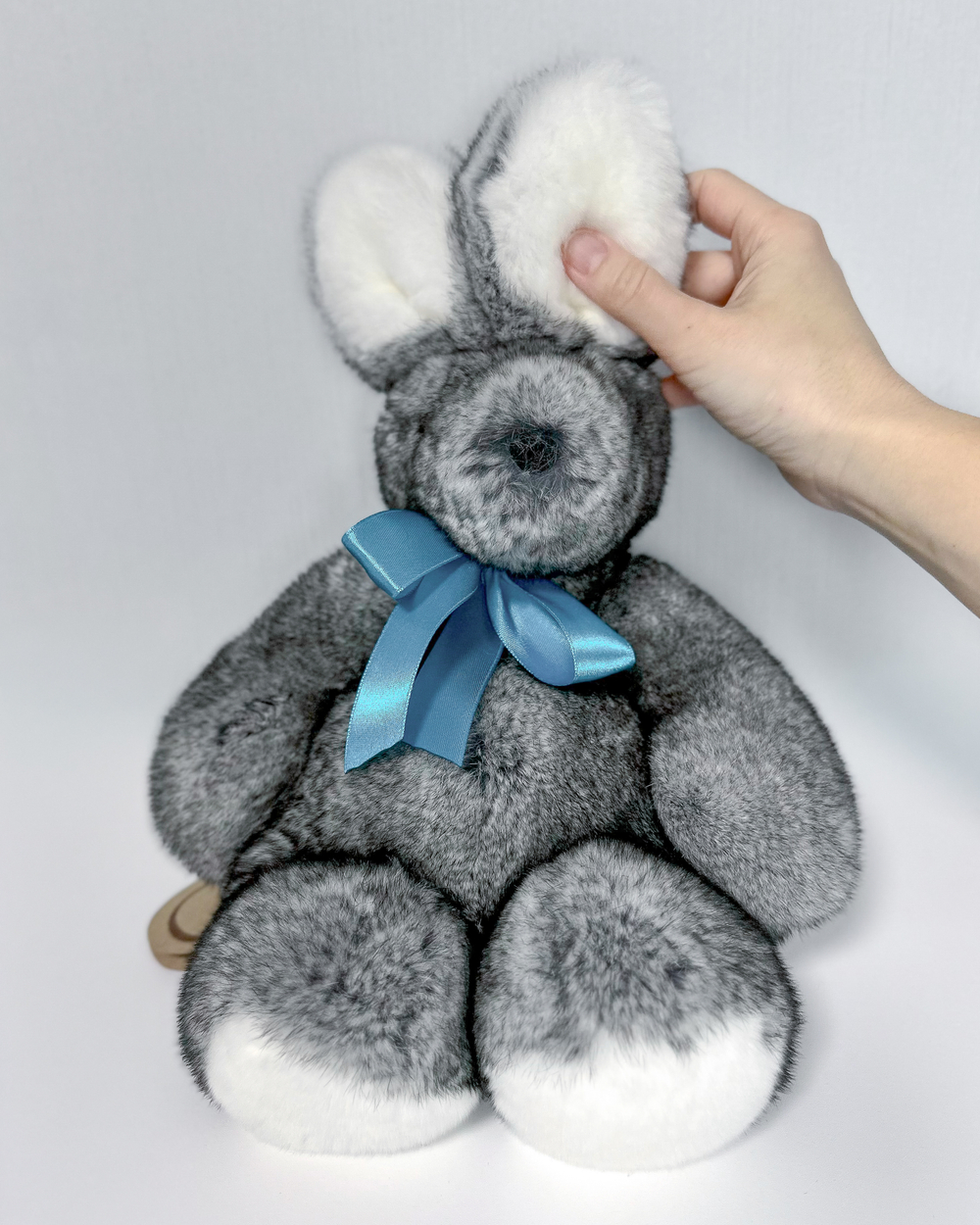 Заяц Пухляк большой (серый)