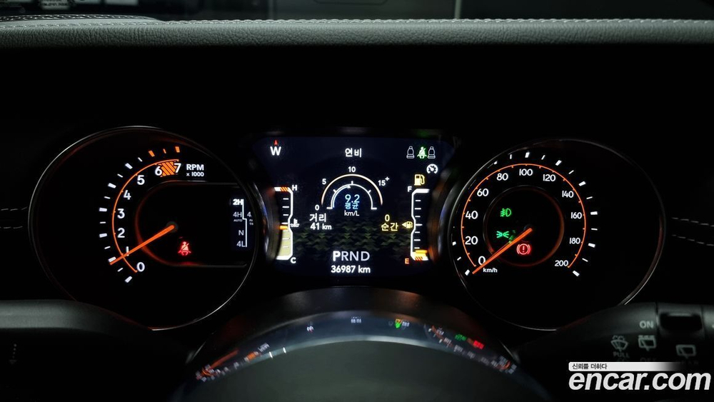 Jeep Wrangler (JL) 2.0 Overland Power Top 4 даери (10.2022)