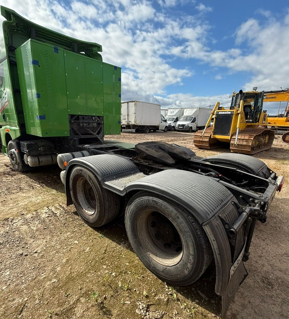 FAW JH6 6x4 Седельный тягач CA4250P25K15T1NE5A80 (Газовый, 12,5 л, 430 л.с., МТ)