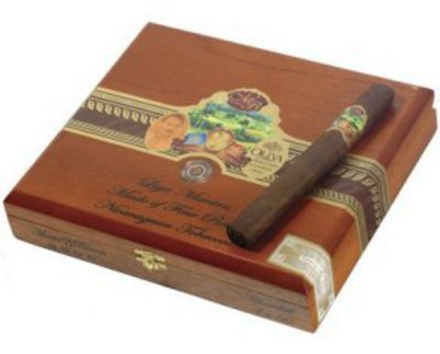 Oliva Master Blend 3 Churchill