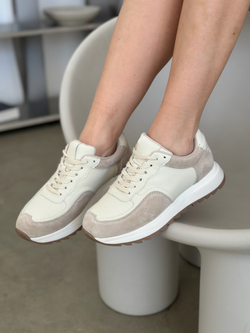 Кроссовки из натуральной замши