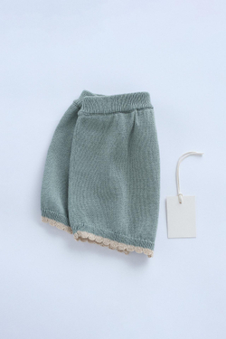 ZARA ТРИКОТАЖНЫЕ ШОРТЫ С ЦВЕТОЧНОЙ ВЫШИВКОЙ — TIMELESZ, ЗЕЛЕНОВАТО-СИНИЙ