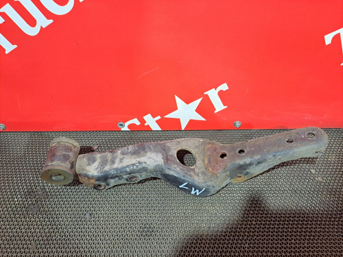 Кронштейн замка кабины