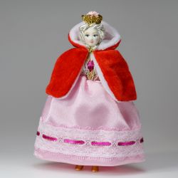 Ёлочная игрушка Маленькая королева