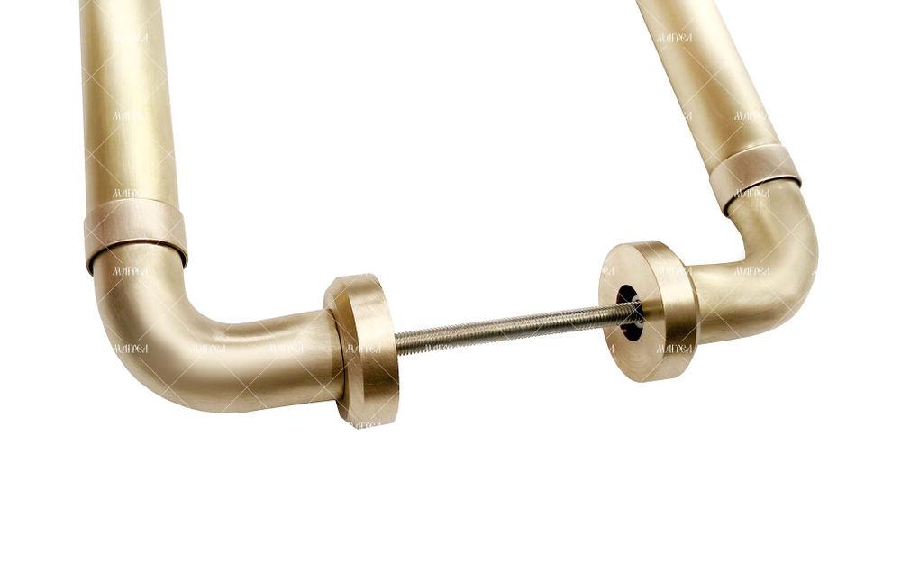 Латунная ручка гладкая рейлинг 900 мм
