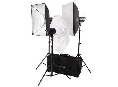 Комплект студийного света FST F-300 Novel KIT