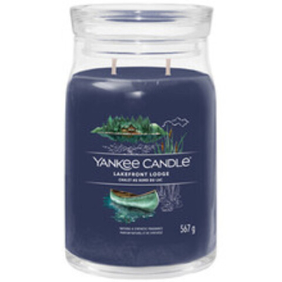 Yankee Candle Lakefront Lodge Signature Candle ( cottage by the lake ) 567.0g