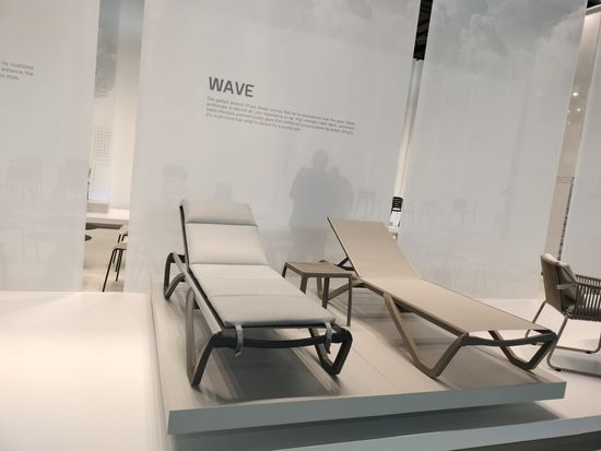 Шезлонг-лежак металлический Wave антрацит Турция