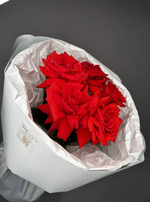 Алые французские розы (5шт)